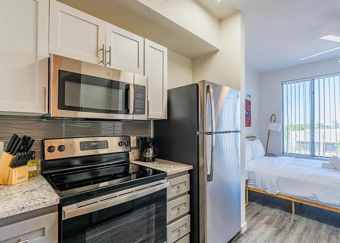 Stylish Studio-1br 1ba, Pool, Gym, Free Parking, Game Room, Ev Apartment *