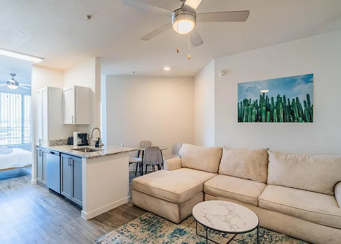 Stylish Studio-1br 1ba, Pool, Gym, Free Parking, Game Room, Ev Tempe