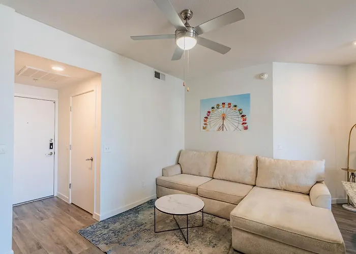 Stylish Studio-1br 1ba, Pool, Gym, Free Parking, Game Room, Ev Apartment *