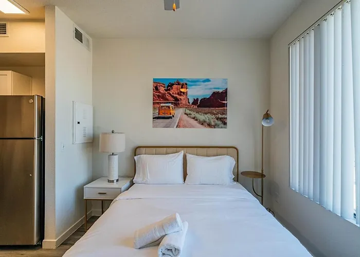 Stylish Studio-1br 1ba, Pool, Gym, Free Parking, Game Room, Ev Apartment Tempe