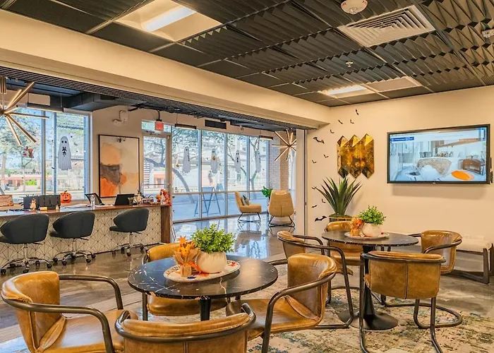 Stylish Studio-1br 1ba, Pool, Gym, Free Parking, Game Room, Ev Apartment Tempe